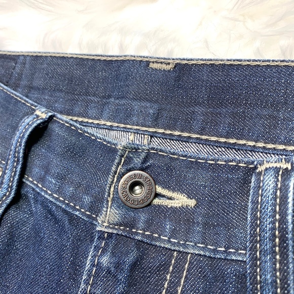 🚫SOLD! 👖|•LEVI'S•| 520 Cutoff Jean Shorts👖 - Picture 7 of 8